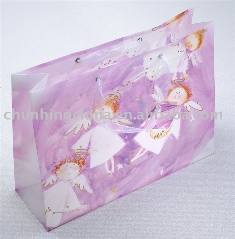 Carrier bags with ribbon handle